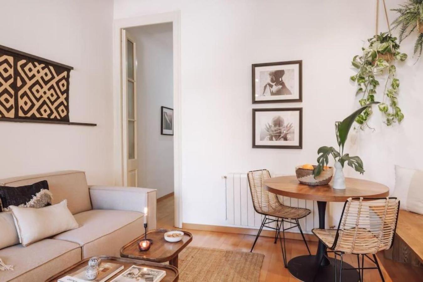 Kakwa - 2 Bedroom And Balcony Eixample Esquerra Appartement *