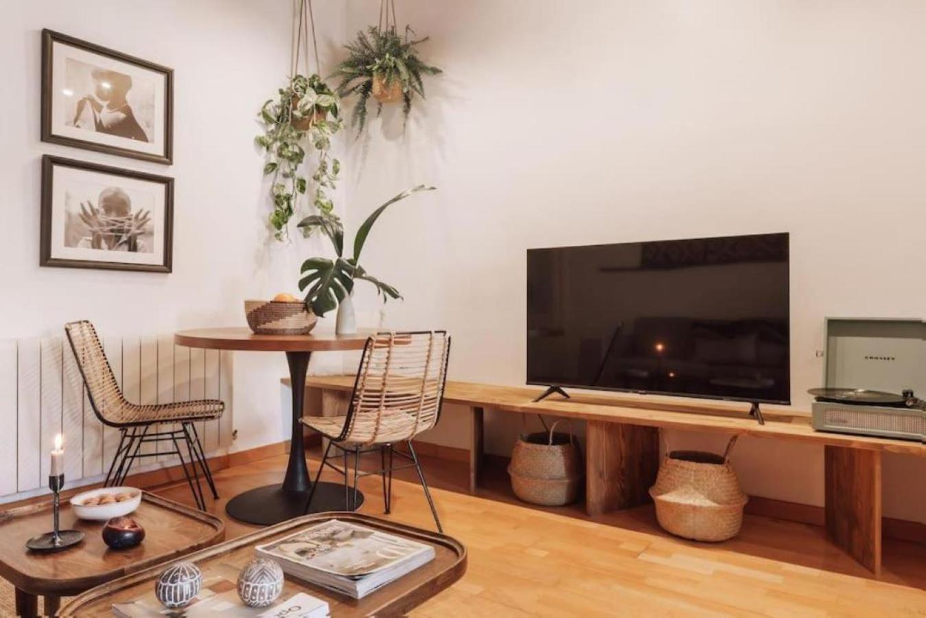 Kakwa - 2 Bedroom And Balcony Eixample Esquerra * Barcelone