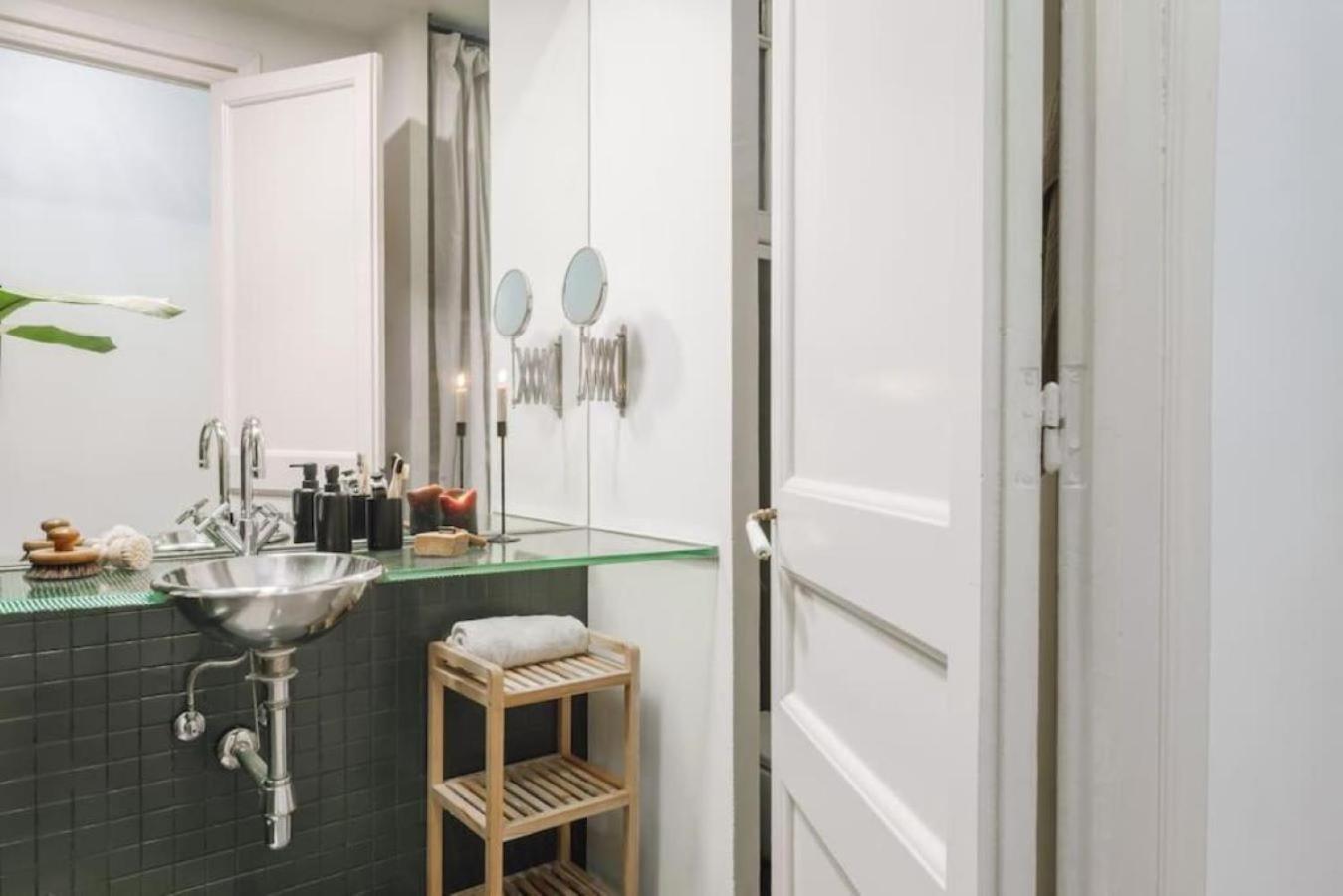 Kakwa - 2 Bedroom And Balcony Eixample Esquerra * Barcelone